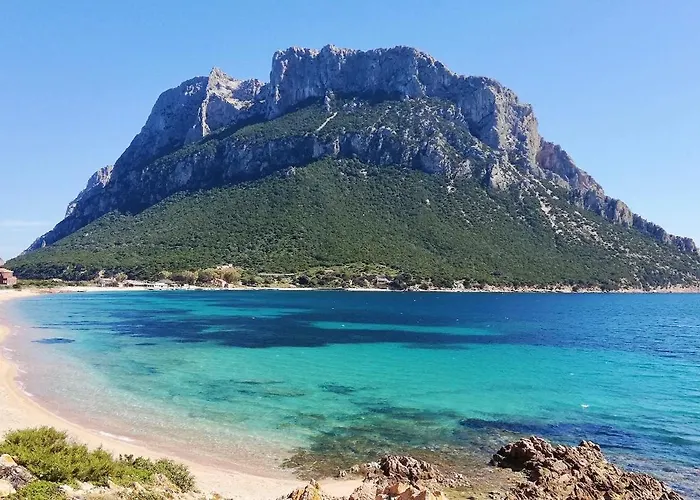 Iss Travel, Euro In San Teodoro, Groundfloor, 2 Bedrooms, 6 Beds, With Air Conditioning Daire