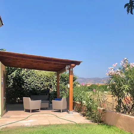 Lejlighed Iss Travel, Euro In San Teodoro, Groundfloor, 2 Bedrooms, 6 Beds, With Air Conditioning